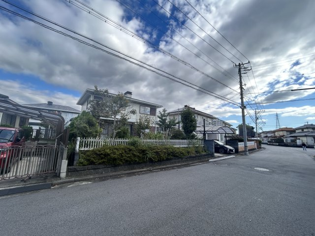 【前面道路含む現地写真】の画像