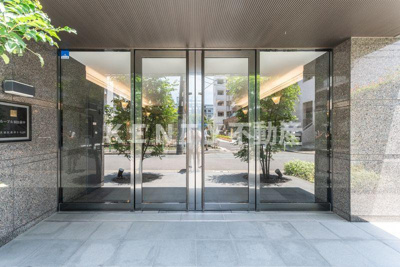 【エントランス】 | ルーブル羽田萩中 | エントランスです