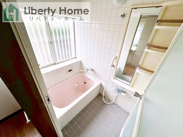 水戸市元吉田町　中古戸建の浴室