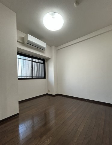 リーガル堺の洋室|洋室約5.2帖