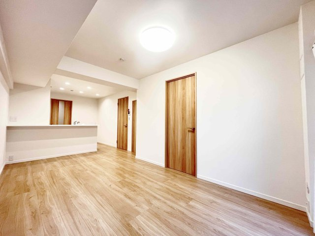 サンハイムフェニックス亀有の居間・リビング