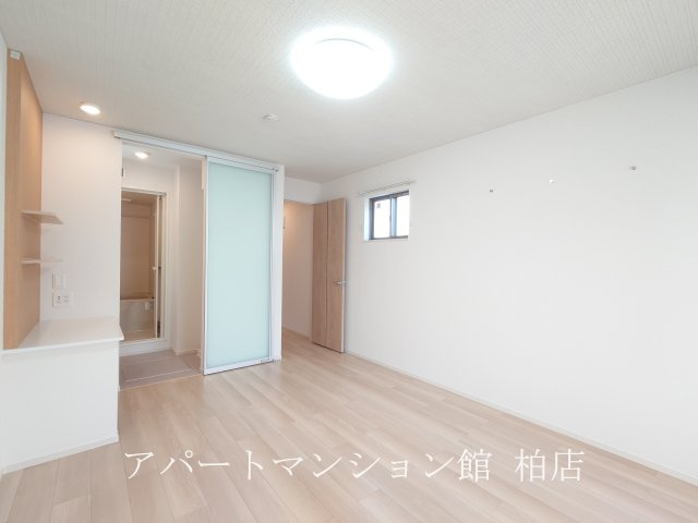 キーファー・リーフの収納|同施工会社、同型タイプです