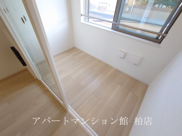 キーファー・リーフのその他