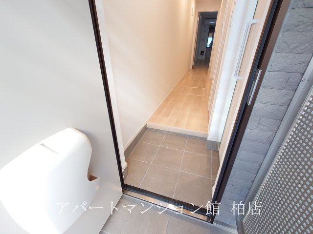 キーファー・リーフの周辺