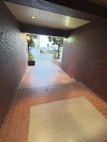 ライオンズマンション三宮東のロビー