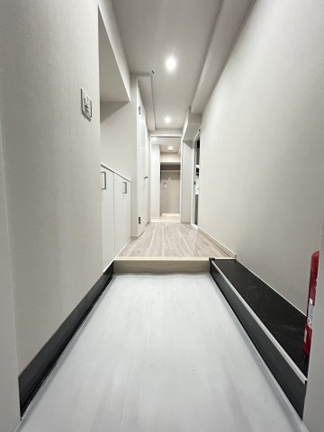 ライオンズマンション三宮東の玄関