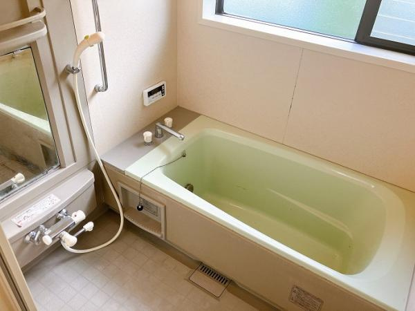 リフォーム中古戸建　大垣市笠木町　平成9年築の浴室