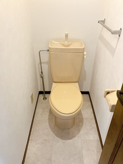 リフォーム中古戸建　大垣市笠木町　平成9年築のトイレ