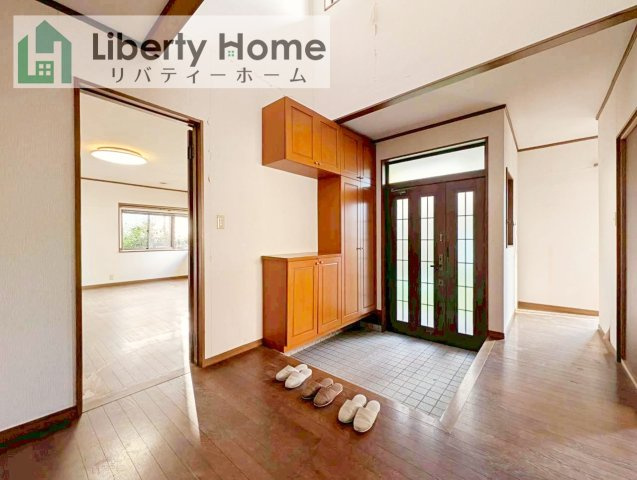 ひたちなか市市毛　中古戸建の玄関