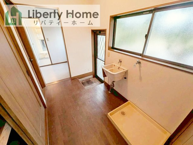 ひたちなか市市毛　中古戸建の脱衣所