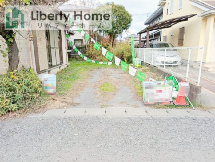 ひたちなか市市毛　中古戸建の駐車場