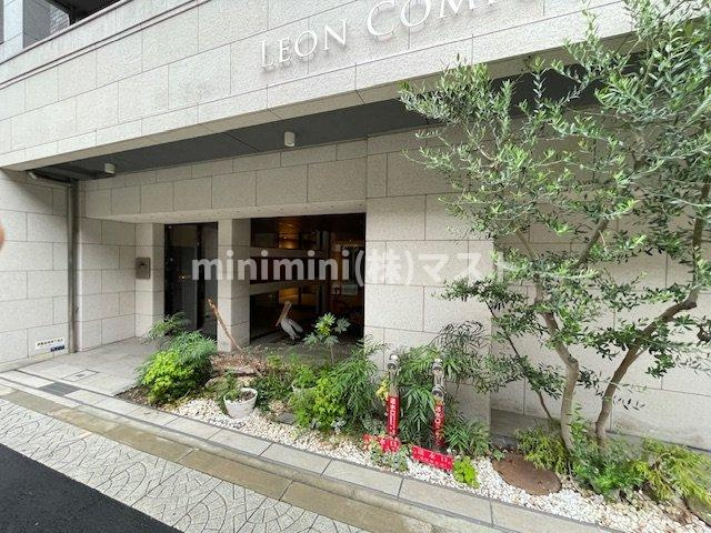 LC本町東Ⅲのエントランス