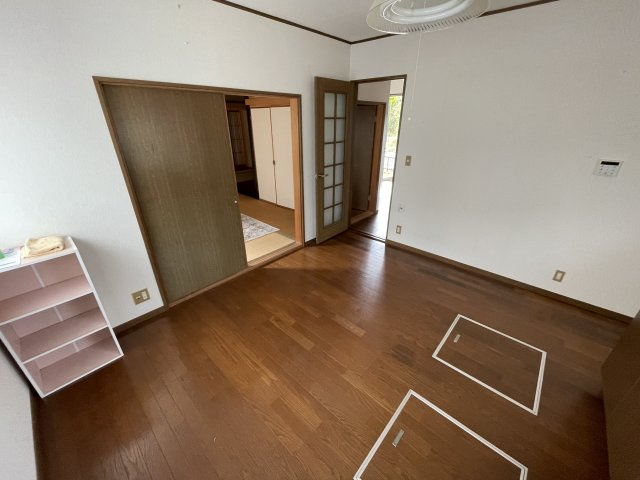 山武市井之内11-14　中古売戸建ての洋室