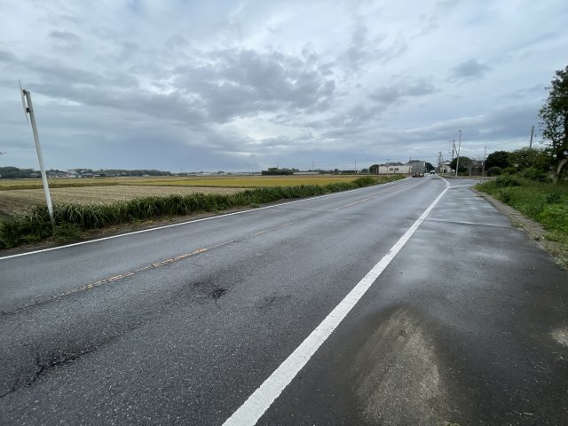 山武市井之内11-14　中古売戸建ての前面道路含む現地写真