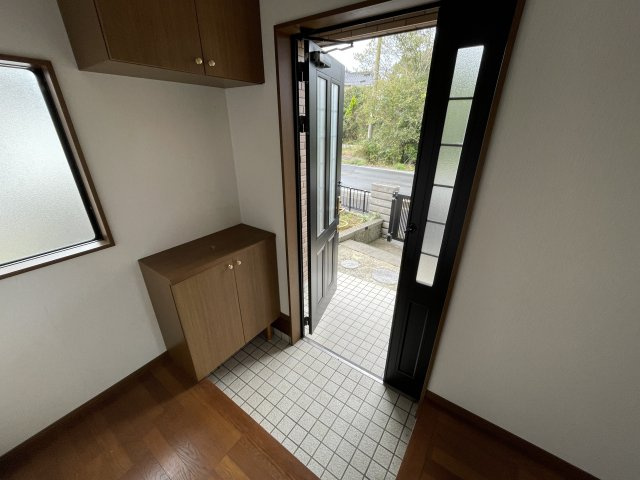 山武市井之内11-14　中古売戸建ての玄関