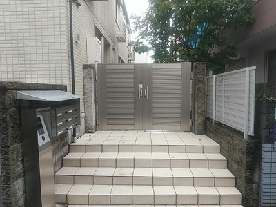 【エントランス】 | ヴェルドミール成城