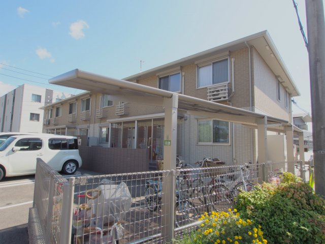 ラクス ナカヤⅡの外観