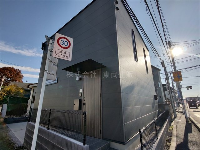 【前面道路含む現地写真】 | 川越市石原町 | 充実した設備・仕様です