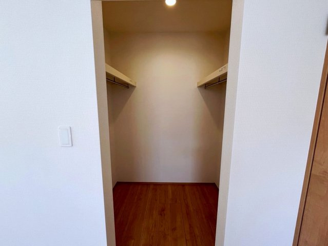 うるま市字川田の新築一戸建の収納|ウォークインクローゼット