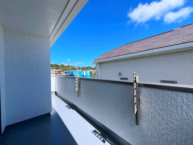 うるま市字川田の新築一戸建のバルコニー