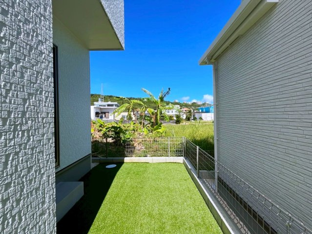 うるま市字川田の新築一戸建の庭