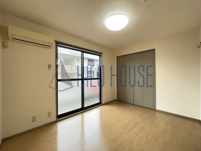 リヴェール高沢ⅡBの居間・リビング