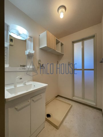 リヴェール高沢ⅡBの洗面所