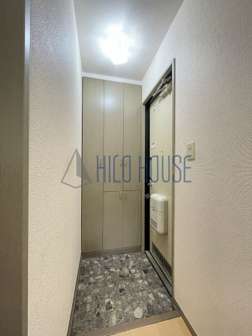 リヴェール高沢ⅡBの玄関