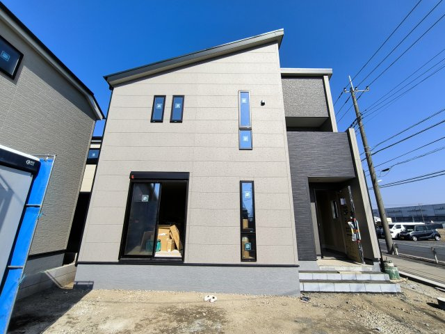 三郷市　彦糸1丁目　新築戸建　　全5棟