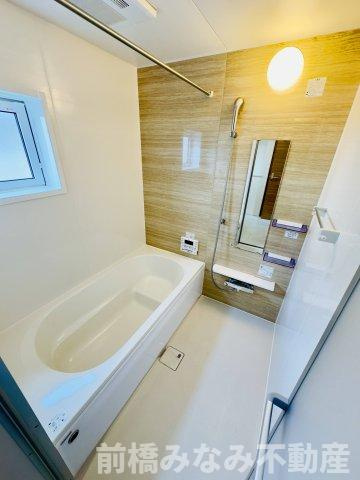 高崎市下佐野町　２号棟(全３棟)　ブルーミングガーデン　新築建売分譲の浴室|お風呂で日々の疲れを落としましょう