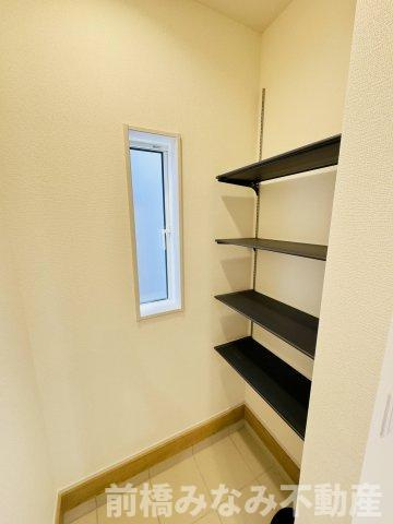 高崎市下佐野町　２号棟(全３棟)　ブルーミングガーデン　新築建売分譲の収納|大きなスペースがあり、収納には困りません