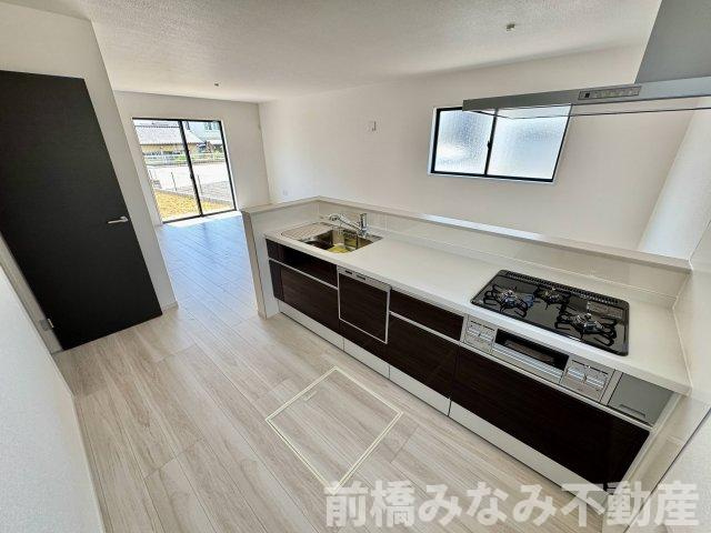 前橋市東善町１期　２号棟(全４棟)　アーバンスタイル　新築建売分譲のキッチン|コンパクトなキッチンで掃除もラクラク