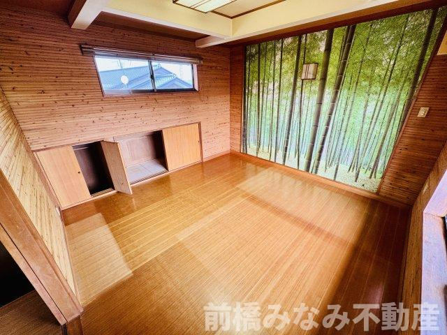 【中古戸建】前橋市川曲町　３LDK＋S※複層ガラスの洋室|落ち着いた色調の洋室です