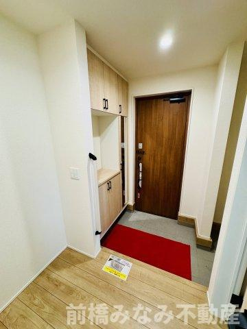 前橋市南町二丁目24-1期　４号棟(全４棟)　リナージュ　新築建売分譲の玄関|ゆったりとした玄関です