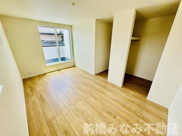 前橋市南町二丁目24-1期　４号棟(全４棟)　リナージュ　新築建売分譲の洋室|きれいな洋室です