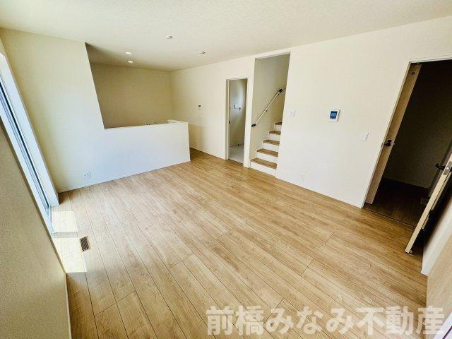 前橋市南町二丁目24-1期　４号棟(全４棟)　リナージュ　新築建売分譲の居間・リビング|使いやすい居間です