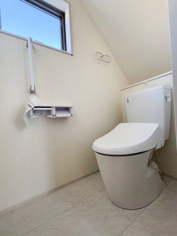 三郷市　彦糸1丁目　新築戸建　　全5棟のトイレ|施工例です