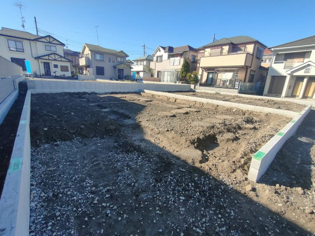 三郷市　彦糸1丁目　新築戸建　　全5棟
