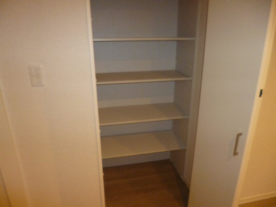 【収納】 | ロイヤルウイング | リビング