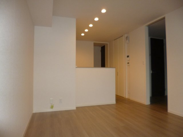 ロイヤルウイングの居間・リビング|ダイニング