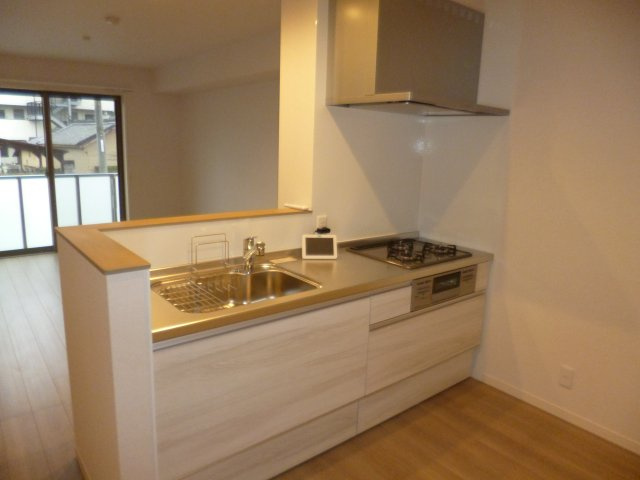 ロイヤルウイングのキッチン