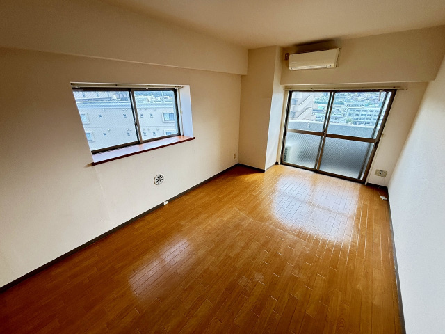 ソレアード出汐の居間・リビング