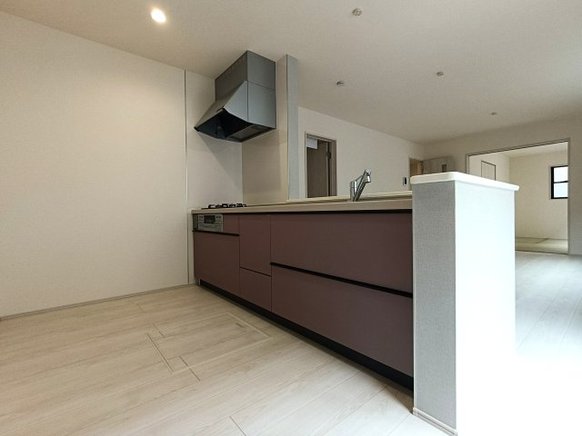 三郷市　彦糸1丁目　新築戸建　　全5棟のキッチン|施工例です