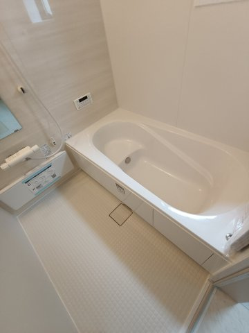 三郷市　彦糸1丁目　新築戸建　　全5棟の浴室|施工例です