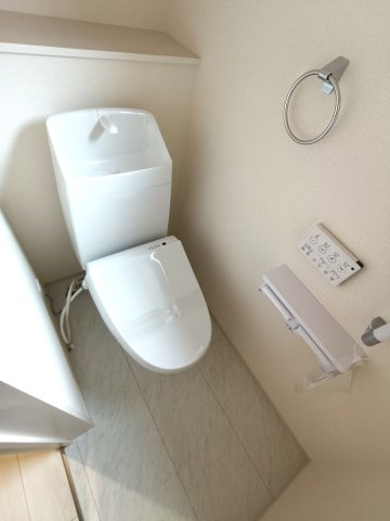 三郷市　彦糸1丁目　新築戸建　　全5棟のトイレ|施工例です