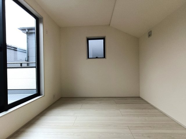 三郷市　彦糸1丁目　新築戸建　　全5棟の収納|施工例です