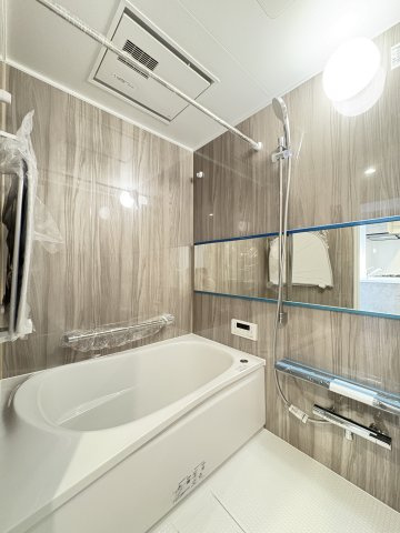 ファミール亀有弐番館の浴室