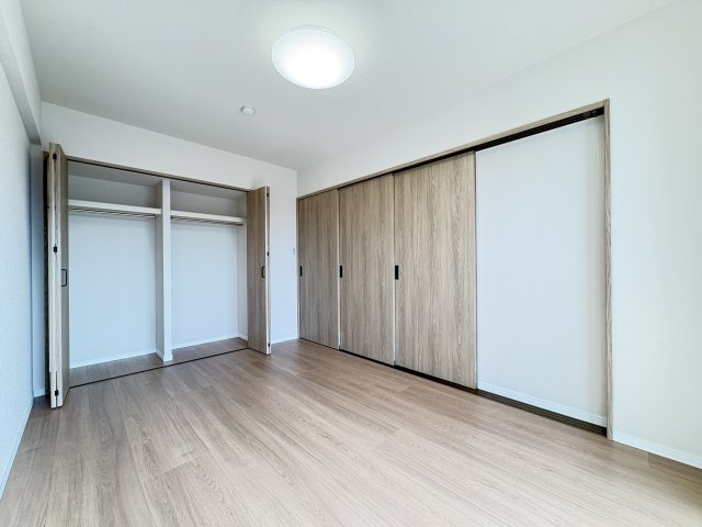 ファミール亀有弐番館の洋室