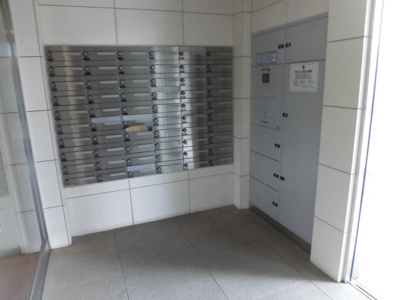 【その他共用部分】 | レジディア高円寺 | メールボックス・宅配ボックス完備。