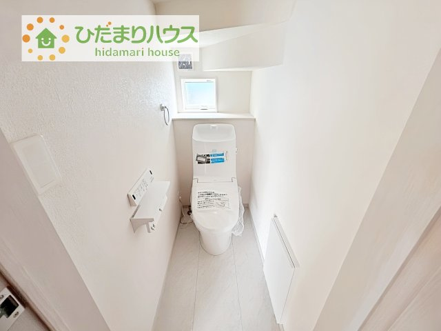 【トイレ】 | 土浦市板谷4丁目25-P1　新築戸建　1号棟 | 温水洗浄便座ついてます(^^♪